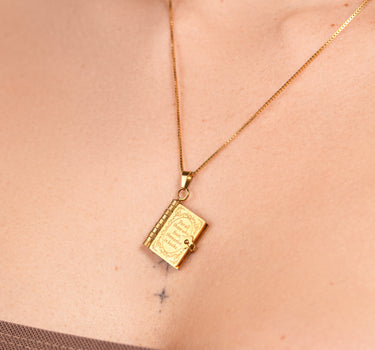 The Bibliotheca Pendant